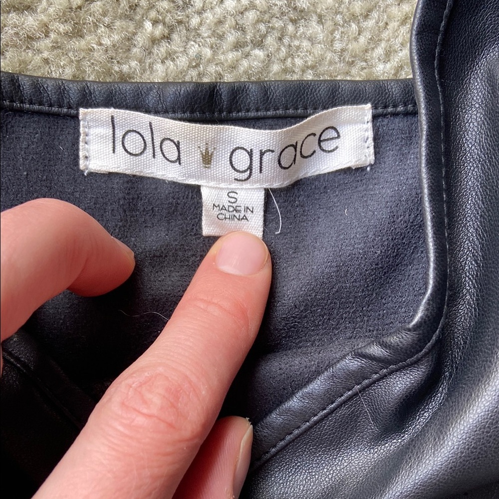 🪷Lola Grace Faux Leather Crop Top, Black, Size Small - Picture 3 of 10